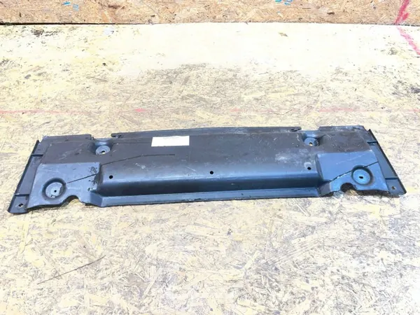 OEM A1675200000 S2601B029 Grille Pare-Choc Avant image 3
