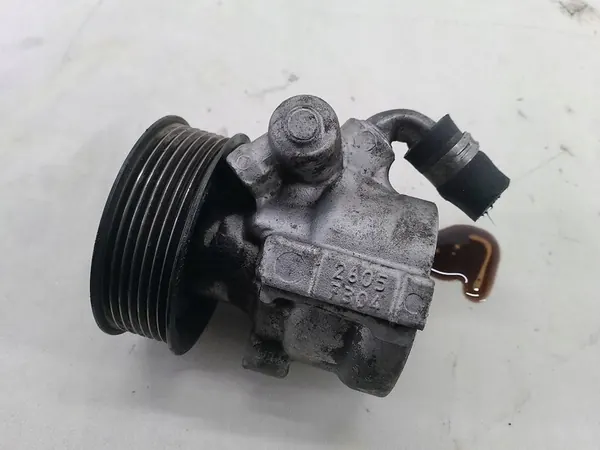 Bomba de Direção Assistida IVECO DAILY IV 2.3 D image 7