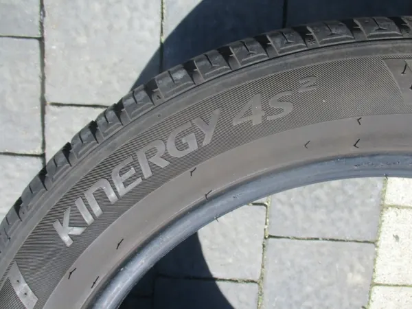 Hankook Kinergy 4S2 205/55 R17 Helårsdäck image 5