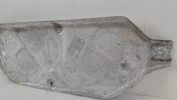 Escudo térmico Fiat OE OEM 1161499090 - Usado image 3
