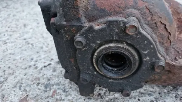 Front Differential Subaru Forester SF 2004 Rear Diff image 5