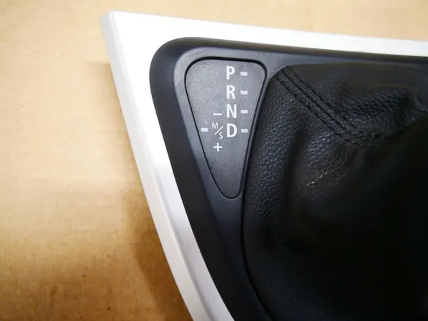 BMW E87 Gear Shift Boot Cover 7078567 image 2