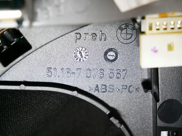 BMW E87 Gear Shift Boot Cover 7078567 image 7