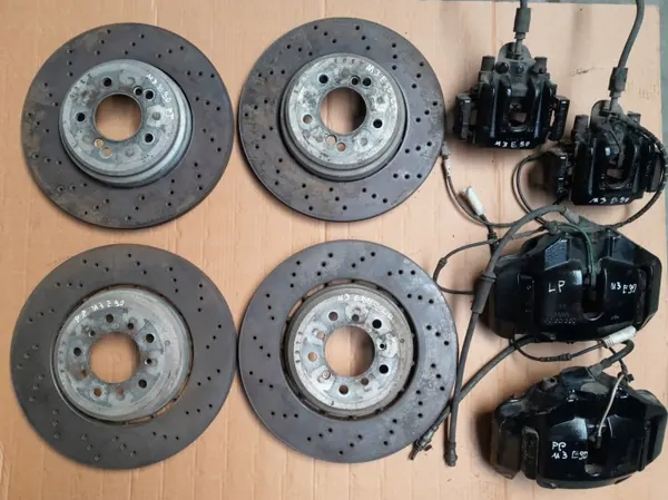 Disques et Étriers Frein BMW E90-E93 M3 V8 4.0 OEM image 2