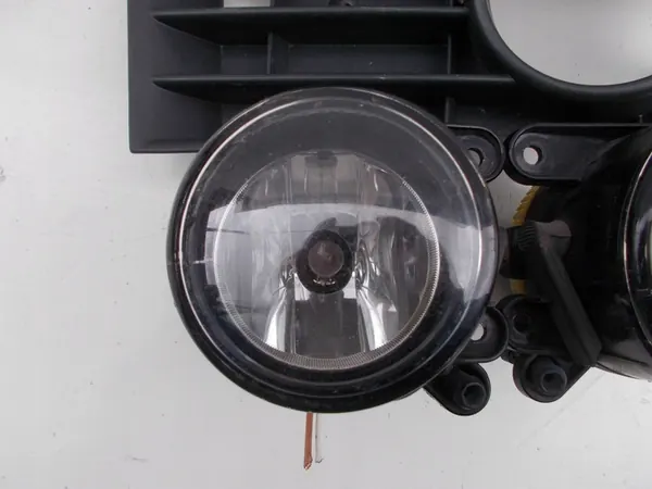 Set Griglie Fari Antinebbia VW Golf V image 2