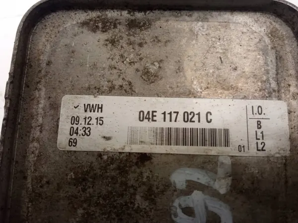 Begagnad oljekylare OEM 04E117021C för Skoda Rapid 1.2 TSI image 4