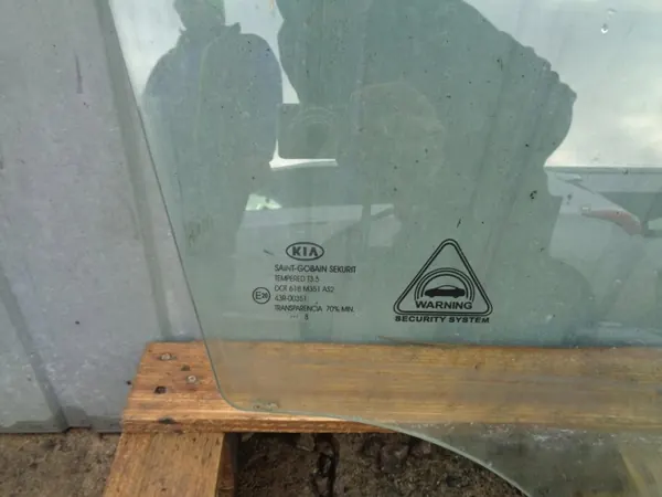 Vitre de porte latérale droite avant Kia Pro Ceed OEM image 3