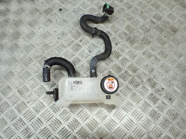 Uitzettank OEM G91H0-0C010 voor Toyota Tundra image 2