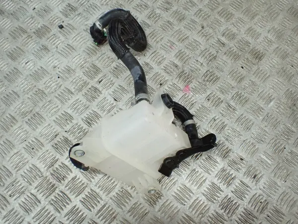 Uitzettank OEM G91H0-0C010 voor Toyota Tundra image 3