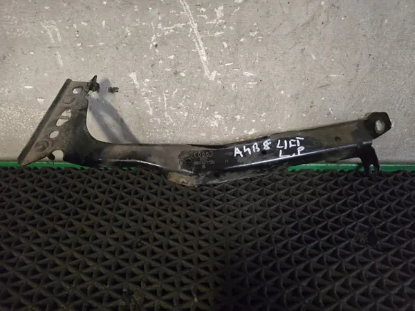Suporte de para-lama esquerdo OEM 8K0821135H Audi A4 B8 image 2