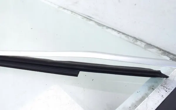 Audi A4/S4 B6 Coupé Windschutzscheibenleiste OEM 8H0837477A image 3
