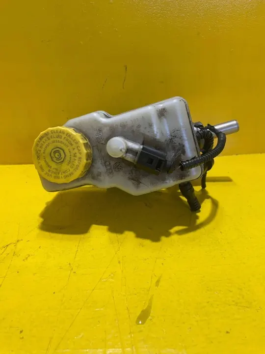 Bromsvätskebehållare OEM YBV14492 för Seat Ibiza image 6
