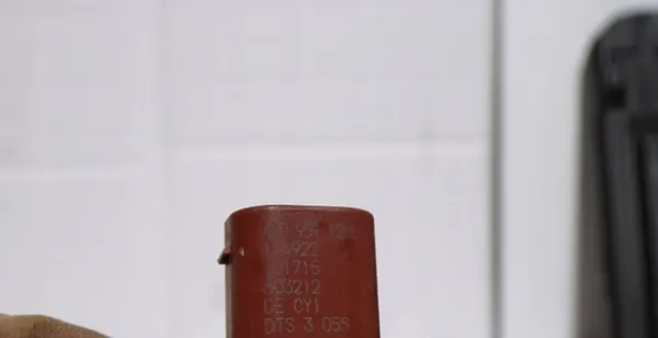 Capteur pression température AC OEM 4N0959126L Audi VW image 3