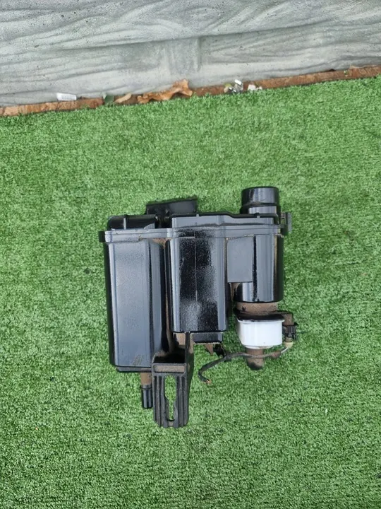 FILTRE À CARBURANT CHRYSLER PACIFICA 3.6 P52030368AG image 1