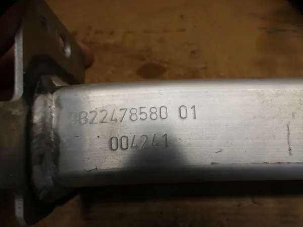 OEM 9836340380 Goupille Zone Déformable Peugeot 2008 II image 8