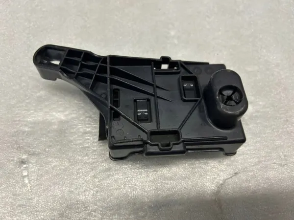 Volvo XC90 2020 Dodehoekmodule OEM 31499939 image 3