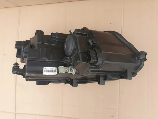 VW TOURAN II 2 1T1 VASEN ETULAMPPU EUROOPPA image 5