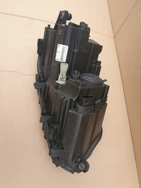 VW TOURAN II 2 1T1 VASEN ETULAMPPU EUROOPPA image 7