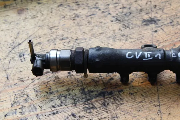 OEM LISTWA WTRYSKOWA AVENSIS T25 2.0 D4D 1CD 116 image 3