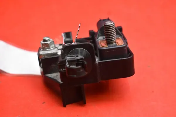 Borne Négative OEM 28850-0T030 pour Toyota Corolla image 5