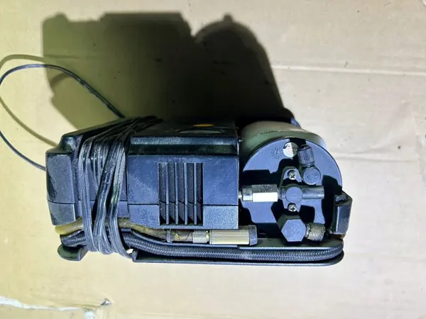 Compressor de pneus OEM 20938770 para Chevrolet Camaro 2009-2015 image 4