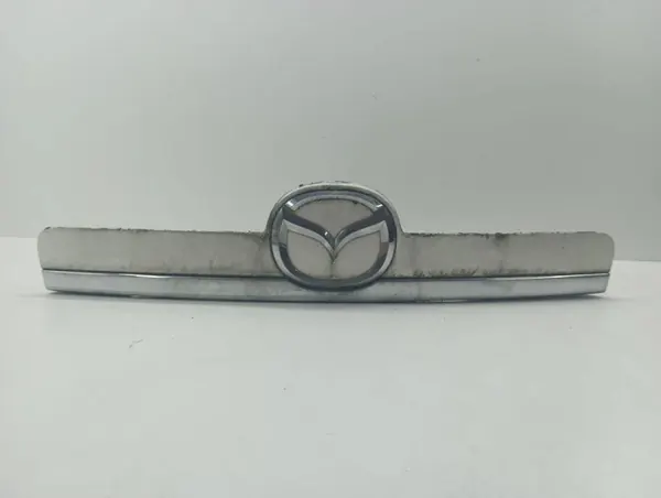 Garniture Hayon Mazda CX-7 2011 OEM EH6650811 image 2