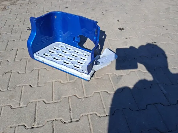 Support de marche inférieur droit OEM JC46 E20040 image 2