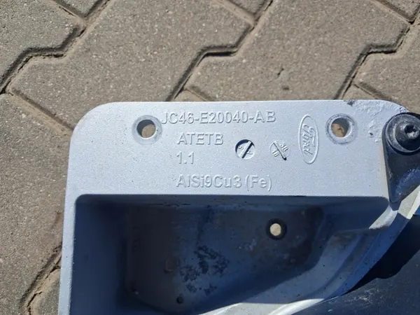 Support de marche inférieur droit OEM JC46 E20040 image 6