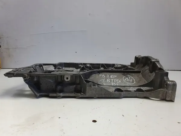 Oljetunna VW Audi 2.0 TFSI image 2