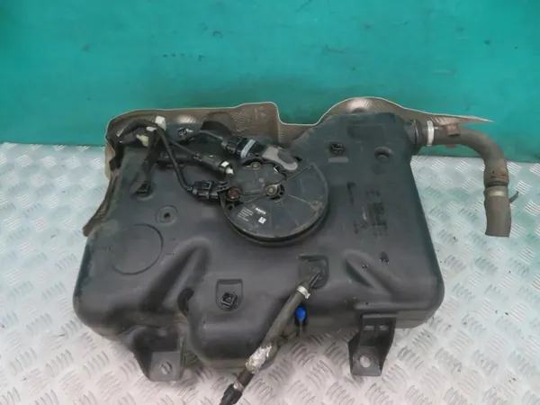 Réservoir AdBlue OEM 172A22038R pour Master Movano image 8