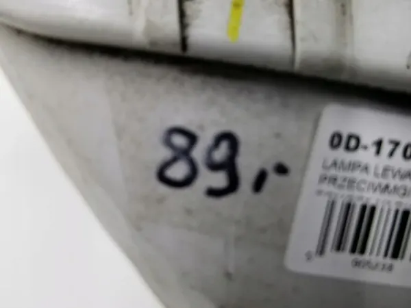 Toyota Yaris III vasen takasumuvalo OEM 0D-170 image 9