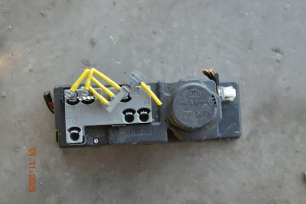 Mercedes-Benz central låspump OEM 2108001548 image 2