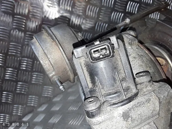 Turbocompressor BMW Série 7 2012 N63 B44 A image 6