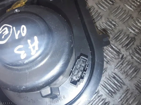 Audi lämmityspuhaltimen moottorin tuuletin OEM 1J1819021C image 4