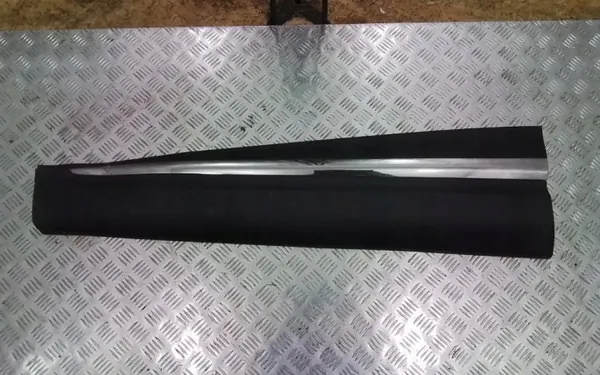 Renault Kadjar Moldura Porta Esquerda Dianteira image 2