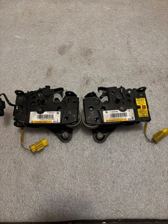 BMW OEM 7184441 7184442 Verrou Actif de Capot image 2