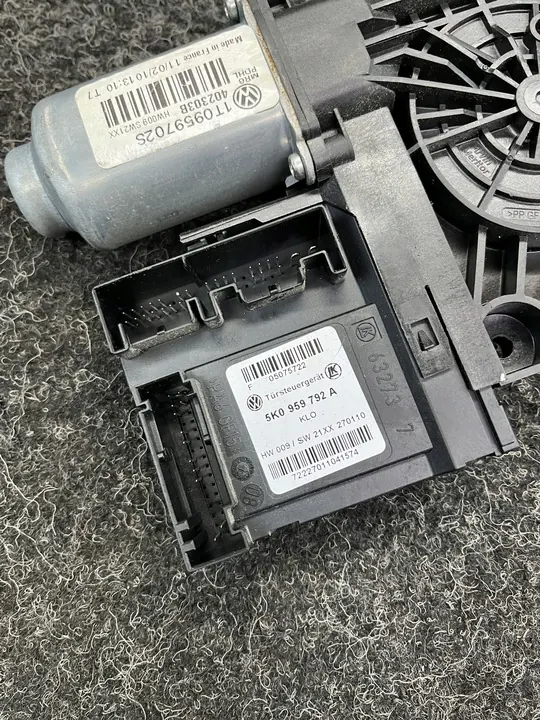 Raammotor rechtsvoor Skoda Octavia II Lift 1T0959702S image 3