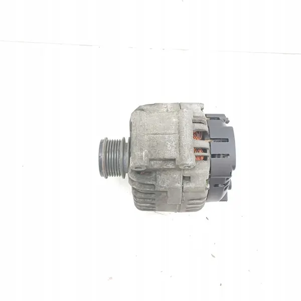 AUDI A6 C6 A4 B7 2.0 TFSI Alternator 06E903016D image 2