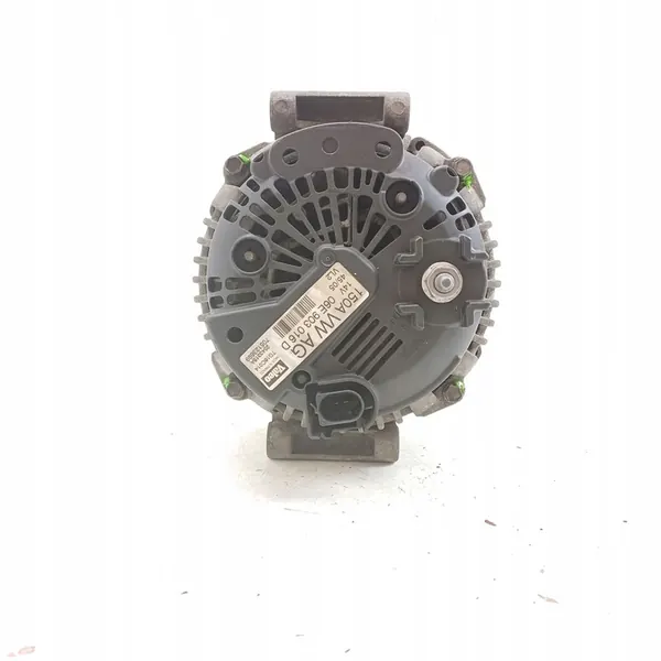 AUDI A6 C6 A4 B7 2.0 TFSI Alternator 06E903016D image 5