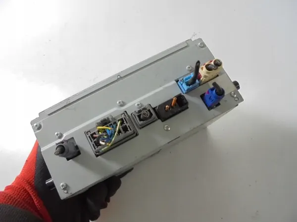 CD-byttare OEM CF6N-18C815-HH för Jaguar XF/X250 image 3