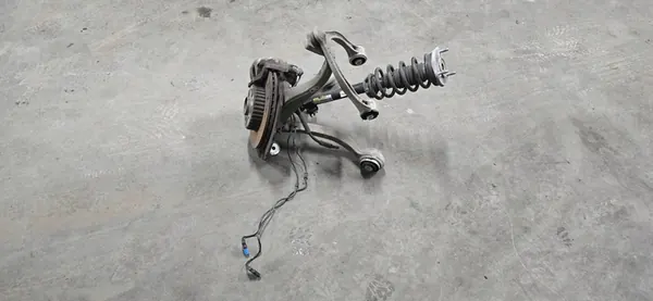 Fram Höger Upphängningsknut Mercedes C-Klass W205 A2059061357 image 2