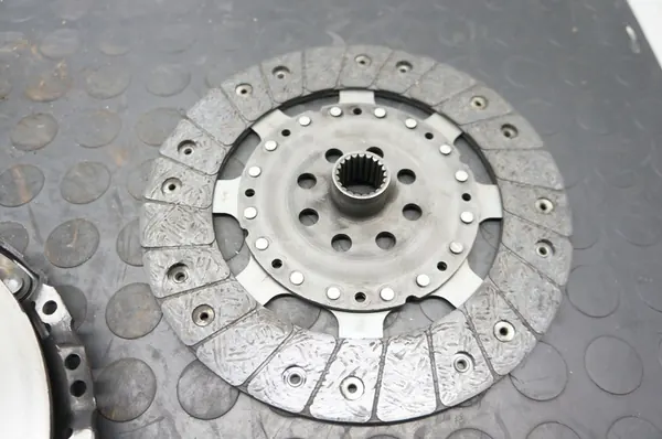 Volante bimassa completo Renault Clio V 1.5 Blue DCI image 4