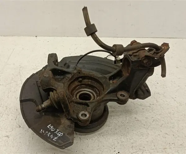 Vorderer Rechter Nabenkörper OEM 6768996 BMW E90 E91 M57 3.0D X-Drive image 2