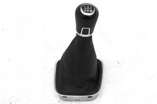 Manchon Levier VW Polo OEM 6C0711113B Occasion image 2