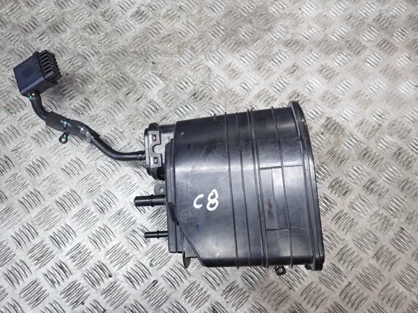 Polttoainehöyryhiilisuodatin OEM 84802772 Corvette C8 image 2