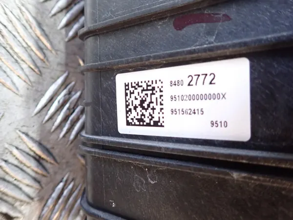 Polttoainehöyryhiilisuodatin OEM 84802772 Corvette C8 image 3