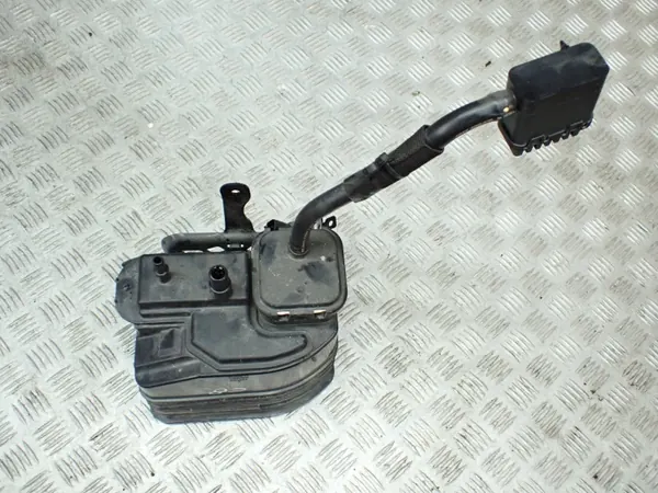 Polttoainehöyryhiilisuodatin OEM 84802772 Corvette C8 image 6