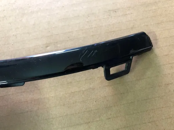 MERCEDES GLE W167 2019 Vasemman Etupuskuri Koriste A1678857103 image 2