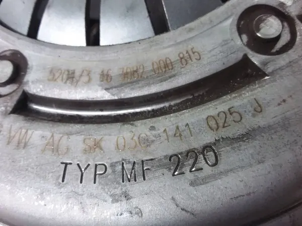 Kit de embreagem AUDI A3 SPORTBACK 1.2L 2011 03C141025J image 2