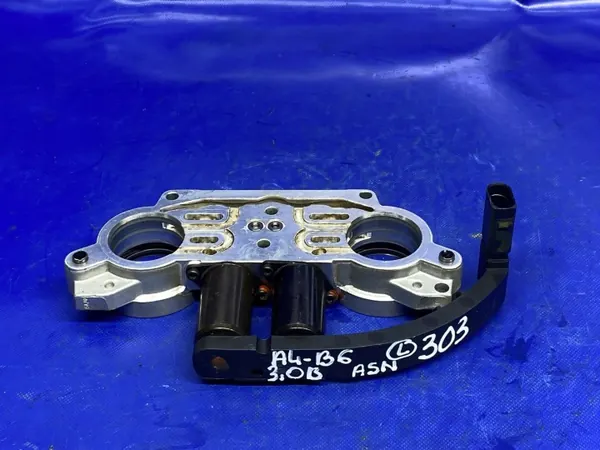 Rechter Distributieversteller OEM 06C103107D Audi image 5